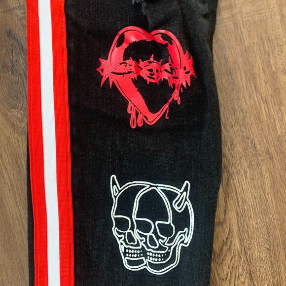 Sugarhill Malice Skinny Jeans Destroyed Black Red Hip Hop Grunge Dark 32x32 - Picture 4 of 16
